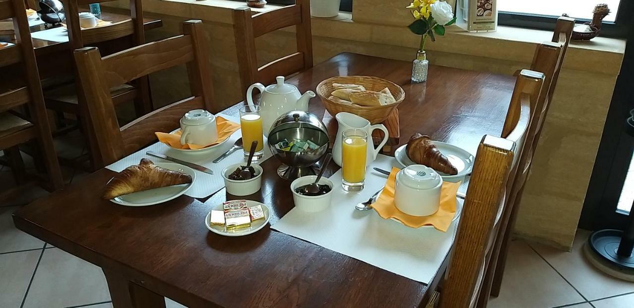 La Table Du Chaffour Hotel Saint-Geniès-Bellevue Kültér fotó
